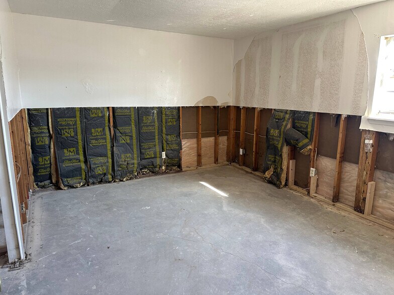 More Photos Of 2302 NW 38th St, Lawton Apartments For Sale