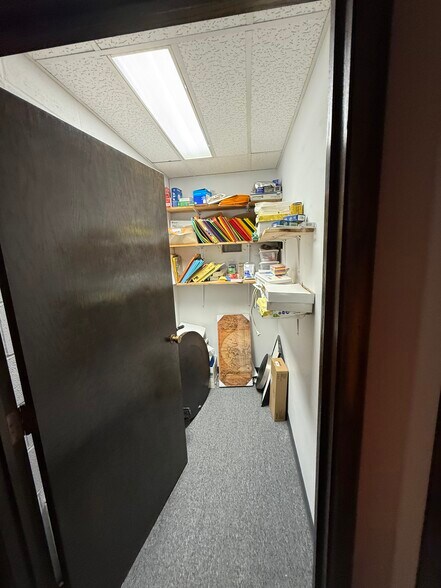 More Photos Of 6 Westbury Dr, Saint Charles Office For Lease