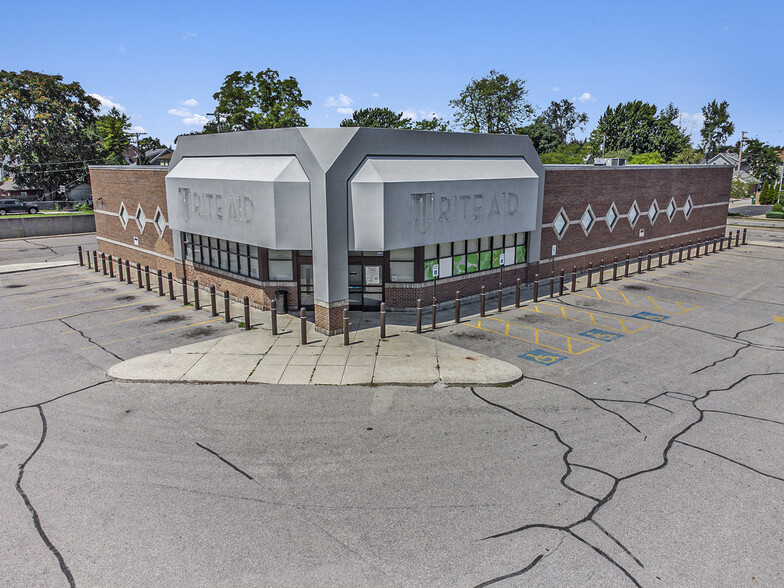 Primary Photo Of 1998 Biddle Ave, Wyandotte Freestanding For Lease