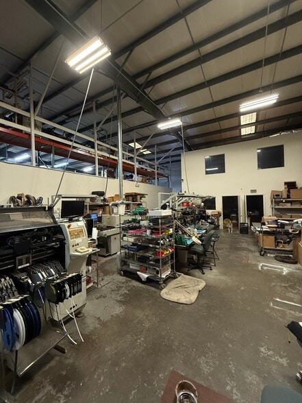 More Photos Of 7397 S Suncoast Blvd, Homosassa Warehouse For Lease