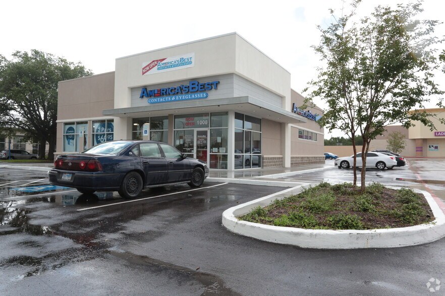 More Photos Of 1004 E Southmore Ave, Pasadena Unknown For Lease