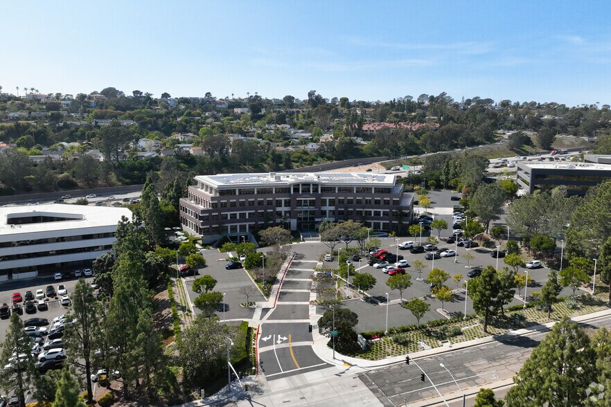 More Photos Of 12544 High Bluff Dr, San Diego Coworking Space