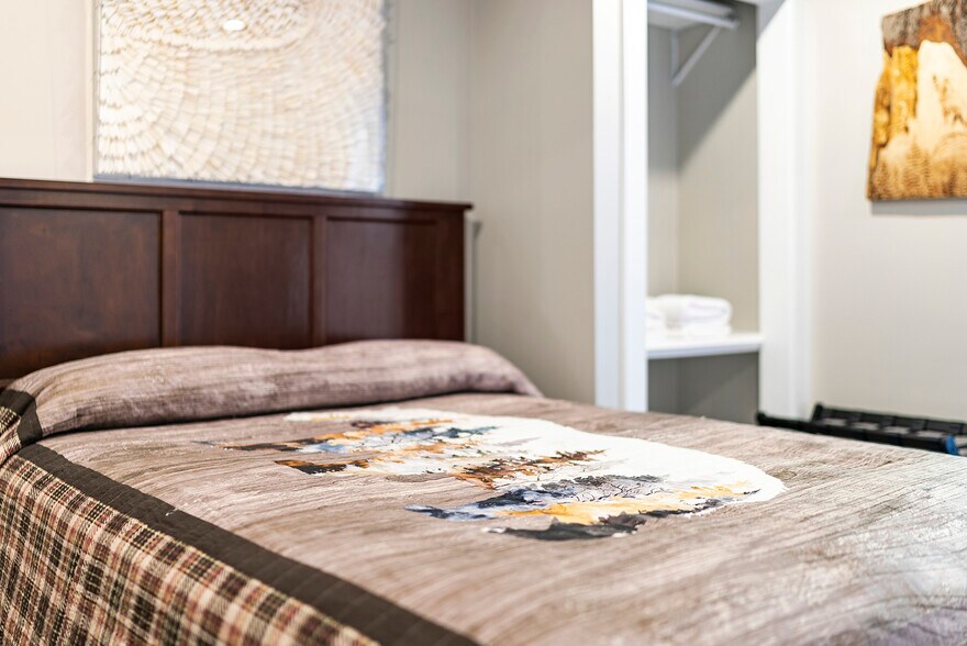 More Photos Of 870 Main St, Blowing Rock Restaurant For Sale