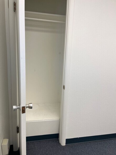 More Photos Of 6401-6405 E 72nd Ave, Commerce City Office For Lease