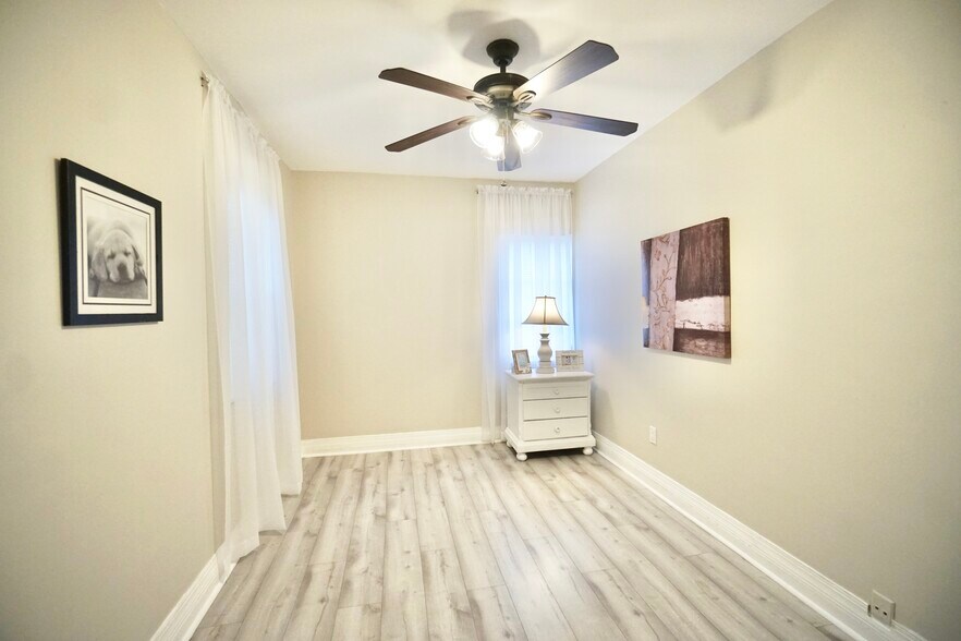 More Photos Of 931 N J St, Lake Worth Beach Apartments For Sale