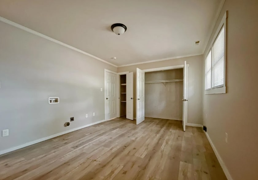 More Photos Of 528 Matthews St, Rocky Mount Multifamily For Sale