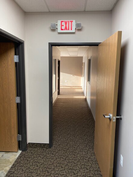 More Photos Of 5323 Dixie Hwy, Waterford Warehouse For Lease