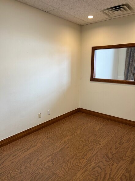 More Photos Of 69 Edwards Access Rd, Edwards Office For Lease