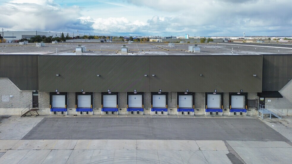 More Photos Of 2 Colony Ct, Brampton Warehouse For Lease