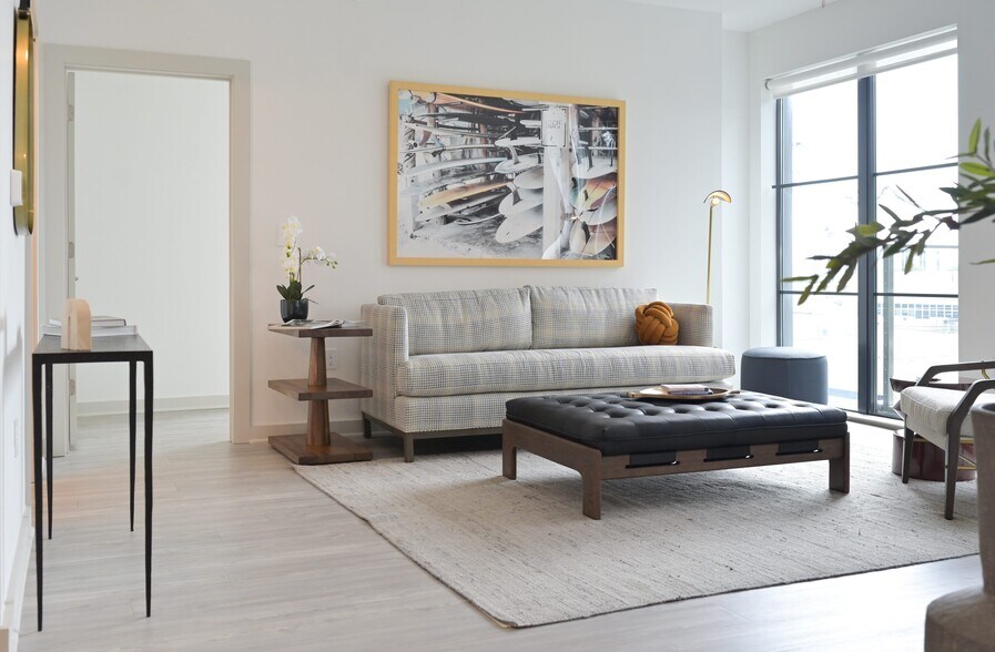 More Photos Of 55 Romney St, Charleston Apartments For Lease