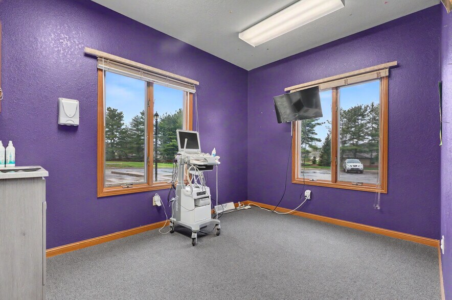 More Photos Of 819 Southwestern Run, Youngstown Medical For Sale