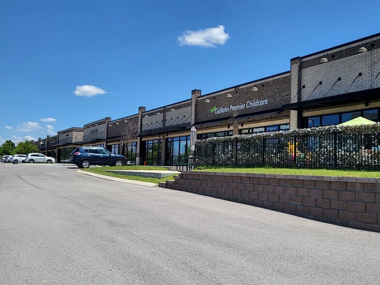 Primary Photo Of 1019 Beaty Blvd, Gallatin Storefront For Lease