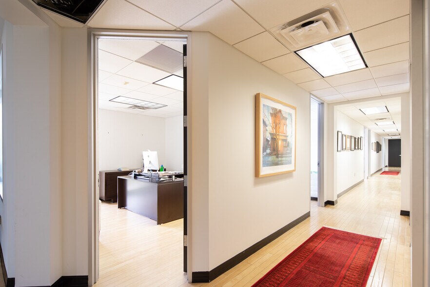 More Photos Of 3200 Steck Ave, Austin Office For Sale