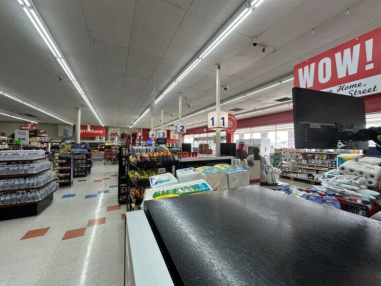 More Photos Of 1707-1741 Texoma Pky, Sherman Unknown For Lease