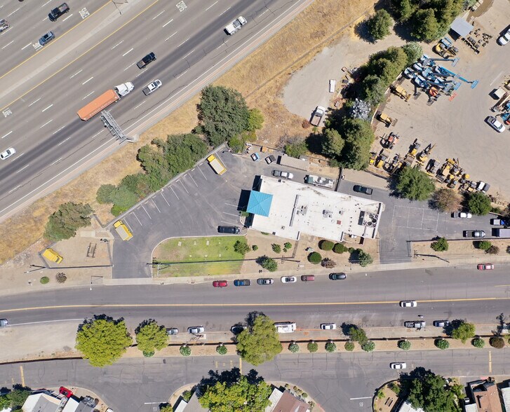 More Photos Of 744 E Airway Blvd, Livermore Storefront Retail Office For Sale