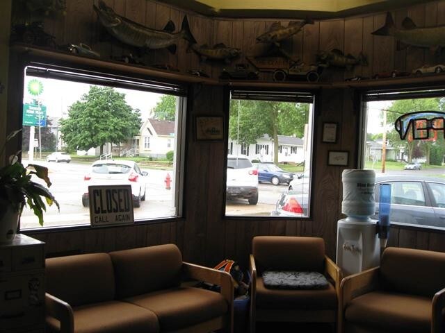 More Photos Of 305 W Clifton St, Tomah Showroom For Sale