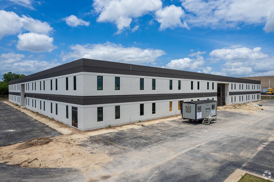 More Photos Of 1300 E Anderson Ln, Austin Office For Lease