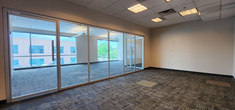 More Photos Of 8911 S Sandy Pky, Sandy Unknown For Lease