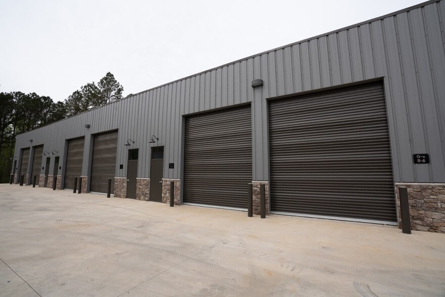 More Photos Of 1040 Park Ct, Greensboro Warehouse For Sale