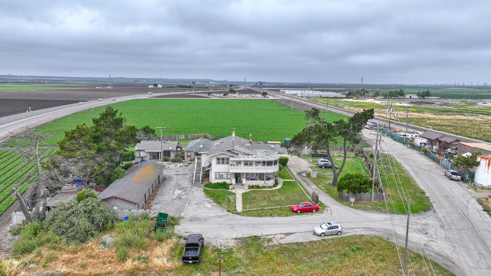 More Photos Of 1200 W Market Cir, Salinas Apartments For Sale