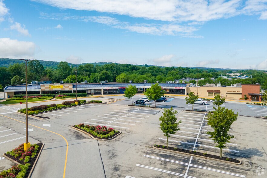 More Photos Of 260 W Swedesford Rd, Devon Unknown For Lease