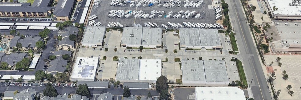 More Photos Of 694 W Parkridge Ave, Norco Warehouse For Sale