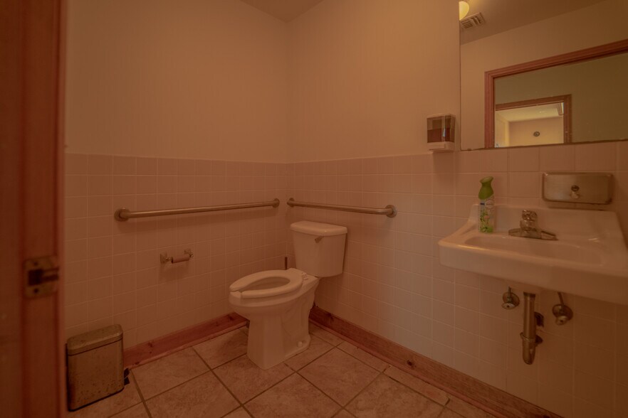 More Photos Of 2203 Port Lavaca Dr, Victoria Industrial For Sale