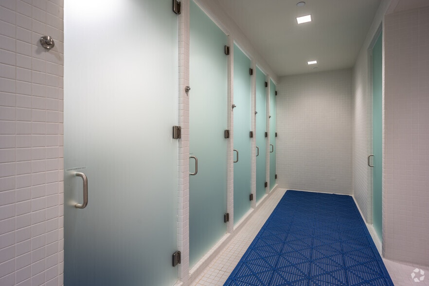 More Photos Of 9950 Woodloch Forest Dr, The Woodlands Office For Lease