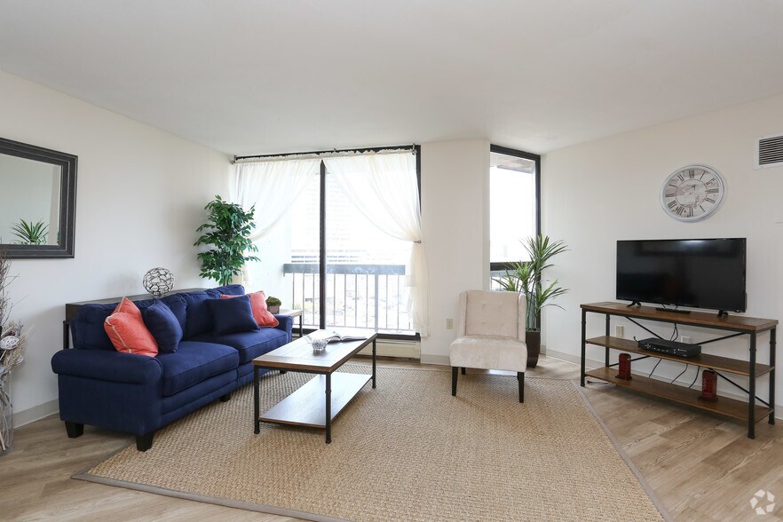 More Photos Of 10 Chestnut St, Springfield Multifamily For Sale