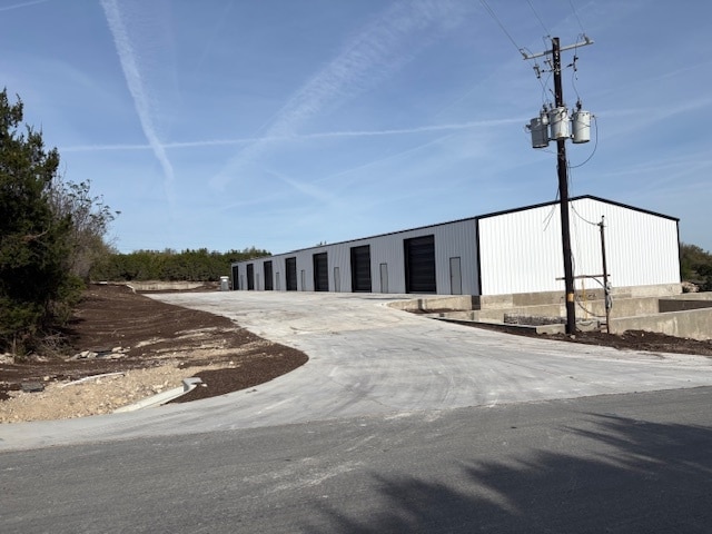 More Photos Of 9204 Rod Rd, Austin Warehouse For Sale