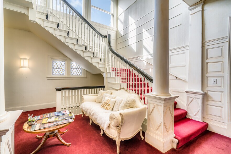 More Photos Of 539 Broadway, Tacoma General Retail For Lease