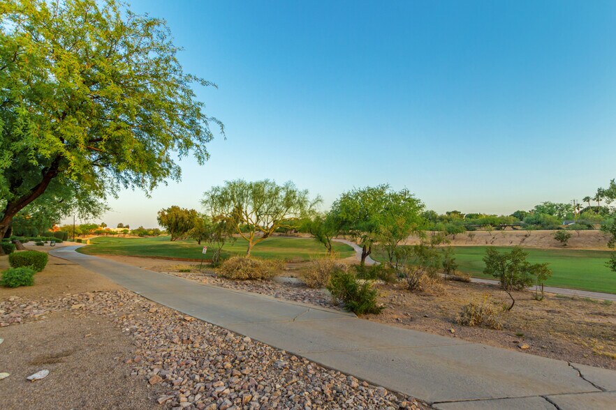 More Photos Of 8165 E Indian Bend Rd, Scottsdale Medical For Lease