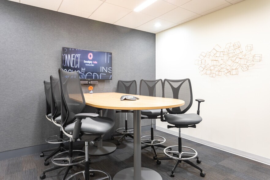 More Photos Of 3201 Dallas Pky, Frisco Coworking Space