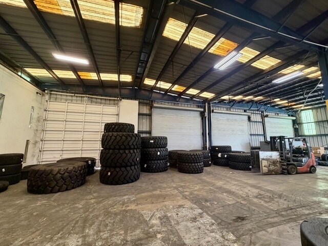 More Photos Of 7443 Wilson Blvd, Jacksonville Unknown For Lease