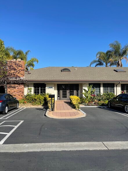 More Photos Of 3151 Airway Ave, Costa Mesa Medical For Lease