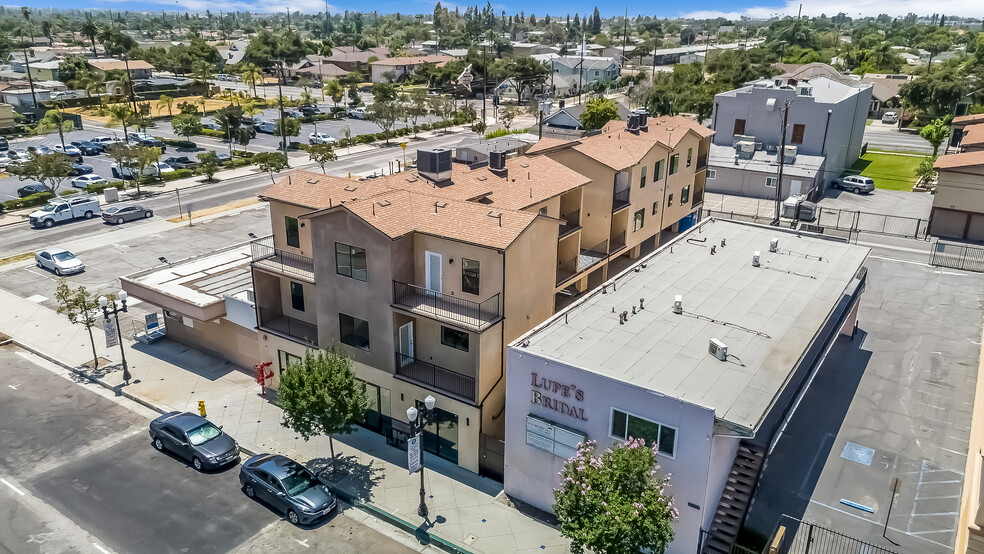 Primary Photo Of 511 Azusa Ave, Azusa Storefront Retail Residential For Lease