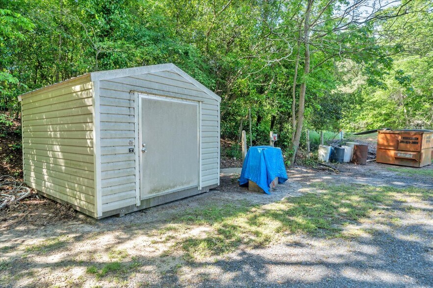 More Photos Of 3077 Lamar Rd, Cobb Restaurant For Sale