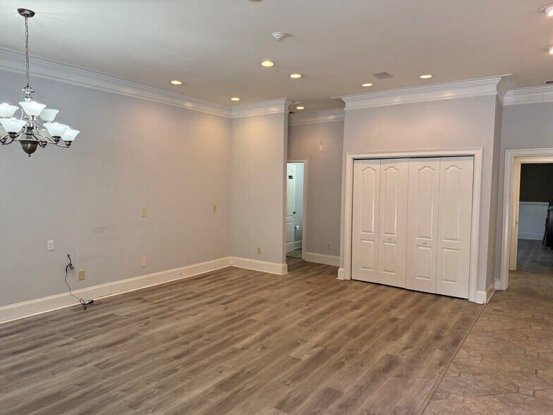 More Photos Of 2765 Access Rd, Covington Light Manufacturing For Sale