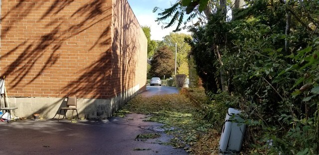 More Photos Of 870 Sheridan Rd, Highwood Storefront Retail Office For Sale