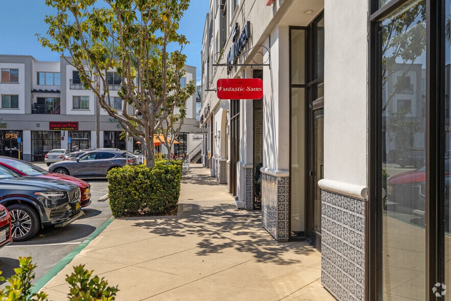 More Photos Of 5395 Napa St, San Diego Apartments For Lease