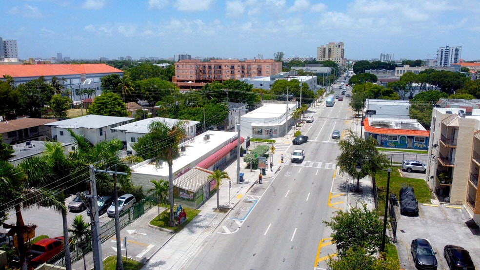 More Photos Of 1058-1062 SW 1st St, Miami Storefront Retail Office For Sale