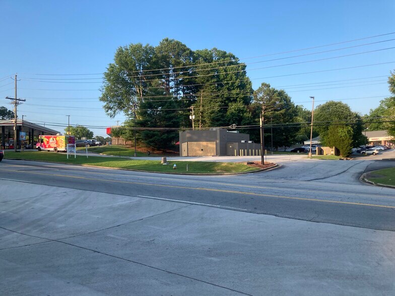 More Photos Of 452 S Deshon Rd, Lithonia Restaurant For Sale