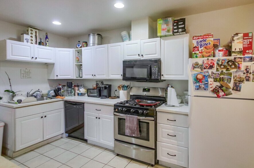 More Photos Of 215 Willie James Jones Ave, San Diego Apartments For Sale