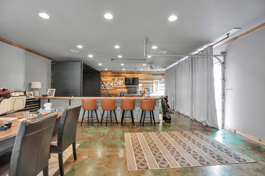 More Photos Of 406 NE 184th St, Ridgefield Office Residential For Lease