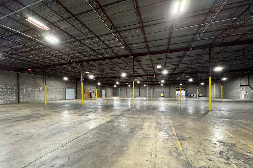 More Photos Of 2301-2399 Minimax Dr, Houston Warehouse For Lease