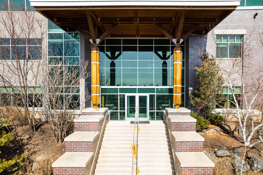 More Photos Of 311 Financial Way, Wausau Medical For Lease