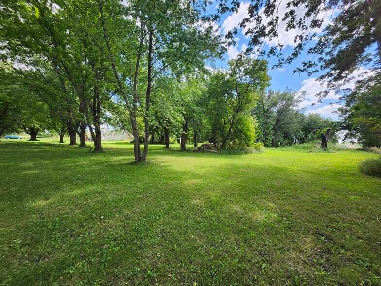 More Photos Of 17069 400th St, Leland Contractor Storage Yard For Sale