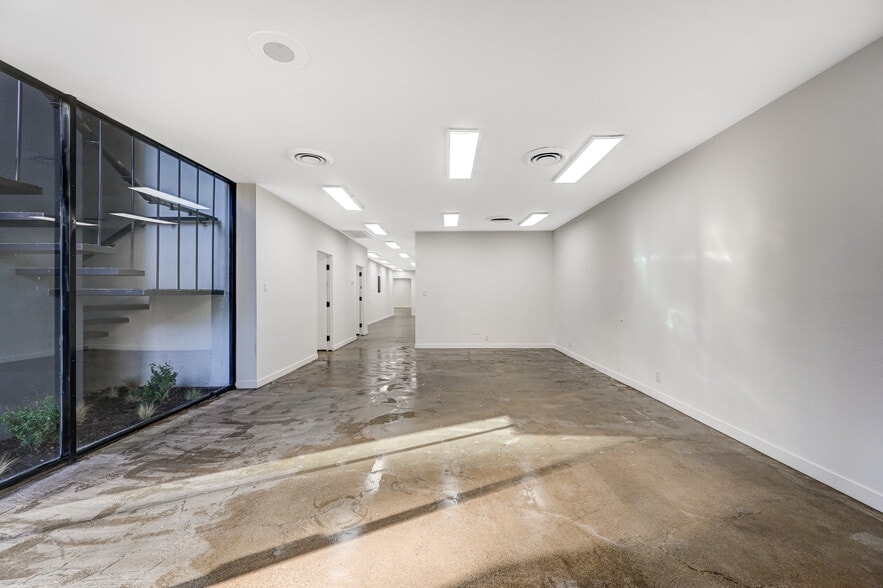 More Photos Of 319 S 3rd St, Las Vegas Loft Creative Space For Sale