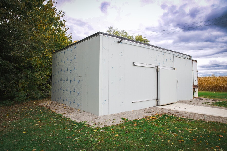 More Photos Of 9875 S Dixie Hwy, Erie Supermarket For Sale