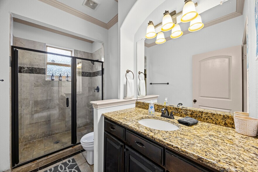 More Photos Of 5100 Mission Ave, Dallas Apartments For Sale